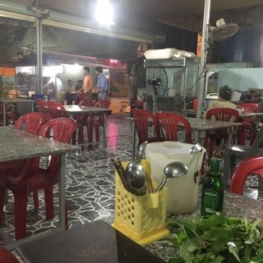 Không gian- Quán Ăn Ngọc Tấn - Vịt Cỏ Vân Đình