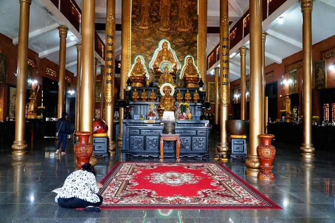 Trước đây, chùa phục vụ bánh xèo chủ yếu cho Phật tử, người nghèo, người lao động trong vùng. Hiện nay, rất đông du khách biết tiếng của chùa đã đến tham quan và lưu lại thưởng thức đồ ăn. Trước đây, chùa phục vụ bánh xèo chủ yếu cho Phật tử, người nghèo, người lao động trong vùng. Hiện nay, rất đông du khách biết tiếng của chùa đã đến tham quan và lưu lại thưởng thức đồ ăn.