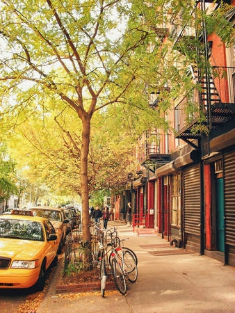 em-co-nghe-mua-thu-o-new-york-ivivu-1