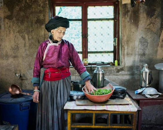 Du khách đổ về đây để được khám phá văn hóa có một không hai này. Ảnh: National Geographic. Du khách đổ về đây để được khám phá văn hóa có một không hai này. Ảnh: National Geographic.