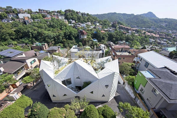 Vì môi trường sống lý tưởng nên đa số người dân Hàn Quốc đều cho rằng Pyeongchang-dong là khu vực giàu có và đáng sống nhất ở nước này. Vì môi trường sống lý tưởng nên đa số người dân Hàn Quốc đều cho rằng Pyeongchang-dong là khu vực giàu có và đáng sống nhất ở nước này.