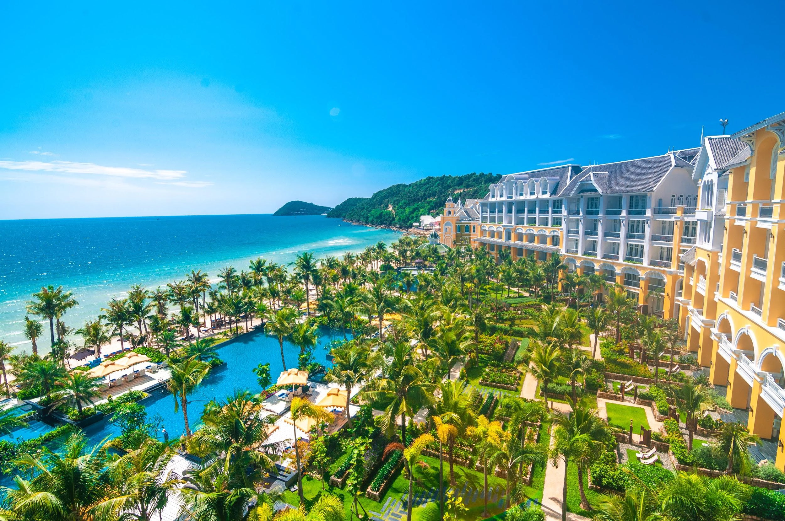 Khu nghỉ dưỡng tại Phú Quốc đã trở thành một trong những kiệt tác đáng tự hào nhất trong sự nghiệp của Bill Bensley. Khu nghỉ dưỡng tại Phú Quốc đã trở thành một trong những kiệt tác đáng tự hào nhất trong sự nghiệp của Bill Bensley.