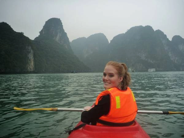 nin-tho-truoc-13-cung-duong-cuc-dep-nhung-muon-di-phai-that-vung-tay-lai-ivivu-8