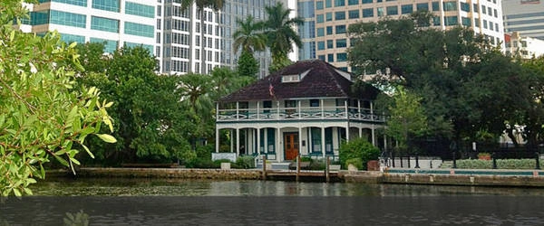 Stranahan House xây dựng năm 1901 là ngôi nhà lâu đời nhất ở Fort Lauderdale - Ảnh: flickr Stranahan House xây dựng năm 1901 là ngôi nhà lâu đời nhất ở Fort Lauderdale - Ảnh: flickr