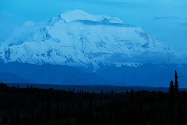 Màu trời Alaska mùa đông. Ảnh: Khang An. Màu trời Alaska mùa đông. Ảnh: Khang An.