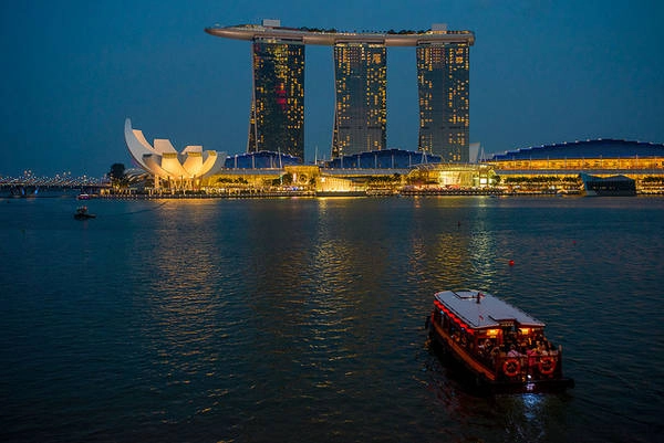 Marina Bay Sands là điểm đến đắt đỏ khi du lịch Singapore