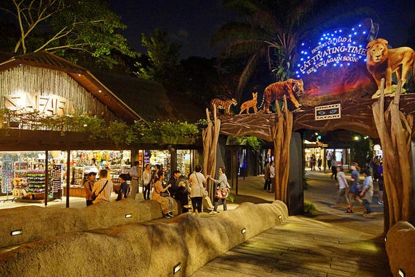 Night Safari là điểm du lịch thu hút hàng đầu của Singapore, hàng năm có hơn 1 triệu lượt du khách ghé thăm.