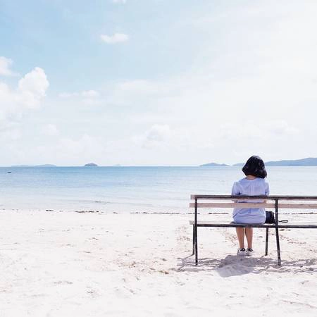 Đảo Cô Tô (Quảng Ninh): Để tham quan và khám phá đảo Cô Tô ở Quảng Ninh, bạn có thể dành ra 1 đến 2 ngày ở đây. Khác với những đảo khác tham quan bằng xe máy hoặc tàu thuyền, đến với Cô Tô, bạn chỉ cần đi xe đạp. Những nơi nên đến trên đảo là hải đăng Cô Tô, thăm các bến Vàn Chải, Hồng Vàn, cảng Bắc Vàn, bãi đá Cầu Mỵ và đừng bỏ qua Cô Tô Con, một hòn đảo nhỏ không có người dân sinh sống gần Cô Tô. vanv/instagram. Đảo Cô Tô (Quảng Ninh): Để tham quan và khám phá đảo Cô Tô ở Quảng Ninh, bạn có thể dành ra 1 đến 2 ngày ở đây. Khác với những đảo khác tham quan bằng xe máy hoặc tàu thuyền, đến với Cô Tô, bạn chỉ cần đi xe đạp. Những nơi nên đến trên đảo là hải đăng Cô Tô, thăm các bến Vàn Chải, Hồng Vàn, cảng Bắc Vàn, bãi đá Cầu Mỵ và đừng bỏ qua Cô Tô Con, một hòn đảo nhỏ không có người dân sinh sống gần Cô Tô. vanv/instagram.