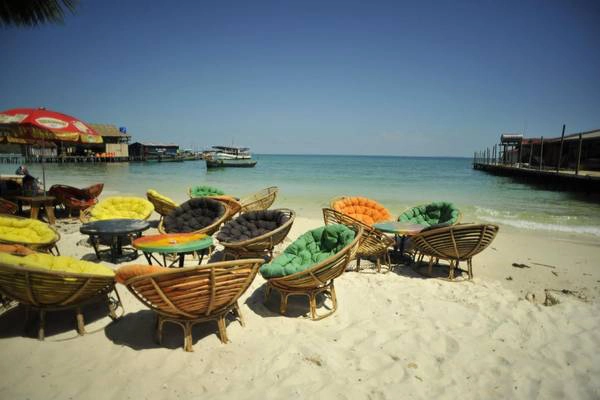 Những chiếc ghế dễ thương đặc trưng của Sihanoukville. Ảnh: FB Tam Tran Những chiếc ghế dễ thương đặc trưng của Sihanoukville. Ảnh: FB Tam Tran