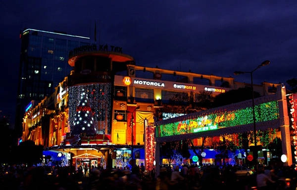 10-diem-don-giang-sinh-tuyet-nhat-ngay-o-chau-a-ivivu-8