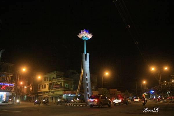 Đồng Tháp mùa này tuyệt đẹp với làng hoa Sa Đéc, màu xanh mướt của khu căn cứ Xẻo Quýt, những đàn chim về tổ ở Tràm Chim... cùng các sản vật, món ngon ở chợ Cao Lãnh... Ảnh: Annie Le. Đồng Tháp mùa này tuyệt đẹp với làng hoa Sa Đéc, màu xanh mướt của khu căn cứ Xẻo Quýt, những đàn chim về tổ ở Tràm Chim... cùng các sản vật, món ngon ở chợ Cao Lãnh... Ảnh: Annie Le.