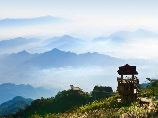 Trải qua một ngày ở đây, bạn có thể tận hưởng khí hậu của cả bốn mùa. Ảnh: Phước Bình. Trải qua một ngày ở đây, bạn có thể tận hưởng khí hậu của cả bốn mùa. Ảnh: Phước Bình.