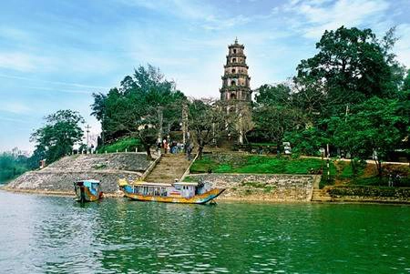 Chùa Thiên Mụ. Chùa Thiên Mụ.
