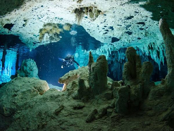 Dos Ojos (Hai Mắt), Tulum, Mexico
