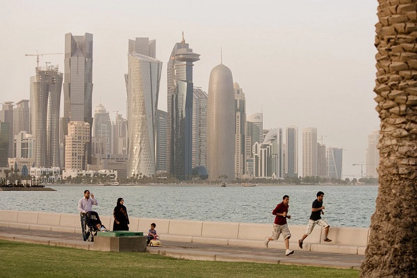 Lượng CO2 bình quân đầu người cao nhất thế giới: Con số này ở Qatar là 35,73 tấn mỗi năm, đó là hậu quả của ngành công nghiệp dầu mỏ và việc duy trì các thành phố nhộn nhịp bên rìa sa mạc. Ảnh: Qatarliving. Lượng CO2 bình quân đầu người cao nhất thế giới: Con số này ở Qatar là 35,73 tấn mỗi năm, đó là hậu quả của ngành công nghiệp dầu mỏ và việc duy trì các thành phố nhộn nhịp bên rìa sa mạc. Ảnh: Qatarliving.