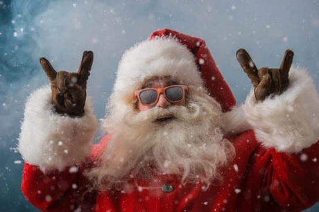 Chính phủ Canada đã tuyên bố ông già Noel là công dân nước mình. Trên thực tế, bạn có thể gửi thư đến Bắc Cực bằng bất kỳ thứ tiếng nào (gồm cả chữ nổi), và những con yêu tinh phụ việc cho ông già Noel sẽ trả lời mọi bức thư. Ảnh: Canada. Chính phủ Canada đã tuyên bố ông già Noel là công dân nước mình. Trên thực tế, bạn có thể gửi thư đến Bắc Cực bằng bất kỳ thứ tiếng nào (gồm cả chữ nổi), và những con yêu tinh phụ việc cho ông già Noel sẽ trả lời mọi bức thư. Ảnh: Canada.