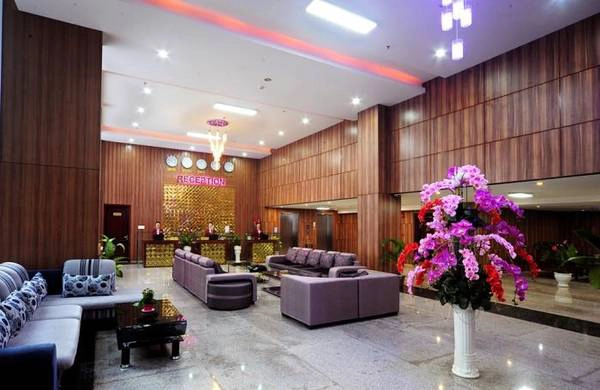 Khach-san-Midtown-Hue-4-Sao-Lobby