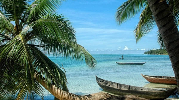  Roatan, CH Honduras.