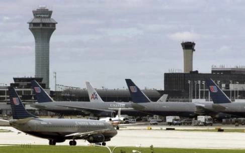 Chicago O’Hare và Dallas Fort Worth