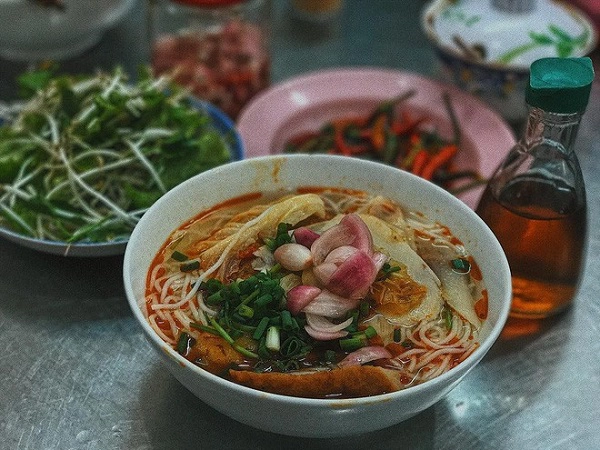10-mon-an-dan-da-ngon-mien-ban-nhat-dinh-nen-nem-cho-du-khi-den-da-nang-du-lich-tet-nay-ivivu-32