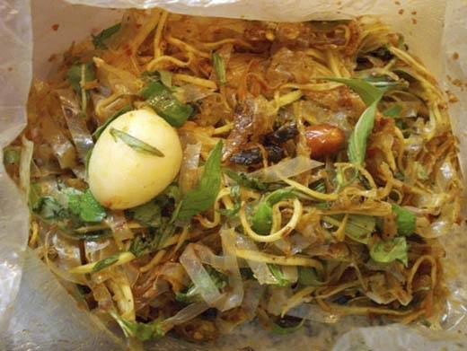 Bánh tráng trộn - món ăn không bao giờ lỗi mốt. (Ảnh: Internet) Bánh tráng trộn - món ăn không bao giờ lỗi mốt. (Ảnh: Internet)