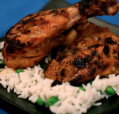 Tandoori, Ấn Độ Để làm món gà tandoori cần có sữa chua, bột gia vị Ấn Độ garam masala và các loại gia vị khác trước khi nấu. Hiện đây là món có trong thực đơn của nhiều nhà hàng Ấn Độ, nổi bật với màu đỏ đặc trưng. Tandoori, Ấn Độ Để làm món gà tandoori cần có sữa chua, bột gia vị Ấn Độ garam masala và các loại gia vị khác trước khi nấu. Hiện đây là món có trong thực đơn của nhiều nhà hàng Ấn Độ, nổi bật với màu đỏ đặc trưng.