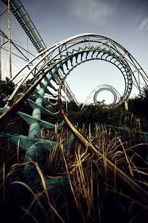 <strong>Công viên chết chóc Nara Dreamland, </strong>phỏng theo công viên Disneyland, mở cửa vào năm 1962. Song tới 2006, nó đột ngột bị đóng cửa. Ngày nay, nếu muốn trải nghiệm cảm giác hoang vu bí hiểm, bạn có thể đến nơi này. <strong>Công viên chết chóc Nara Dreamland, </strong>phỏng theo công viên Disneyland, mở cửa vào năm 1962. Song tới 2006, nó đột ngột bị đóng cửa. Ngày nay, nếu muốn trải nghiệm cảm giác hoang vu bí hiểm, bạn có thể đến nơi này.
