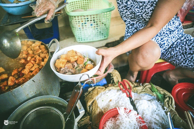 10-quan-bun-rieu-bun-oc-nghe-da-thay-ngon-sau-nhung-ngay-ngat-ngay-vi-an-tet-ivivu-10