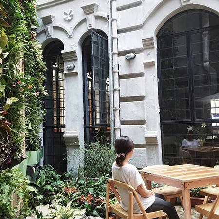 10-quan-ca-phe-gioi-tre-no-nuc-check-in-o-ha-noi-ivivu-7