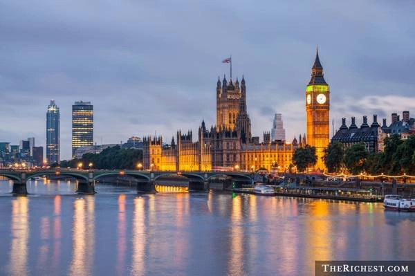 London, Anh: London có lịch sử lâu đời, đồ ăn ngon và không khí cổ điển, với những khu vườn tuyệt đẹp và cuộc sống về đêm đang dần trở nên nhộn nhịp hơn. Nếu bạn đang tìm kiếm một nơi để bắt đầu một mối tình lãng mạn thì không nên bỏ qua thủ đô nước Anh. London, Anh: London có lịch sử lâu đời, đồ ăn ngon và không khí cổ điển, với những khu vườn tuyệt đẹp và cuộc sống về đêm đang dần trở nên nhộn nhịp hơn. Nếu bạn đang tìm kiếm một nơi để bắt đầu một mối tình lãng mạn thì không nên bỏ qua thủ đô nước Anh.