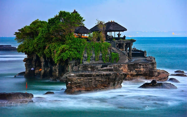Đền Tanah Lot. Ảnh: nekabalitrave