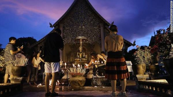 Chùa Wat Chedi Luang, ngoại ô thành phố Chiang Mai