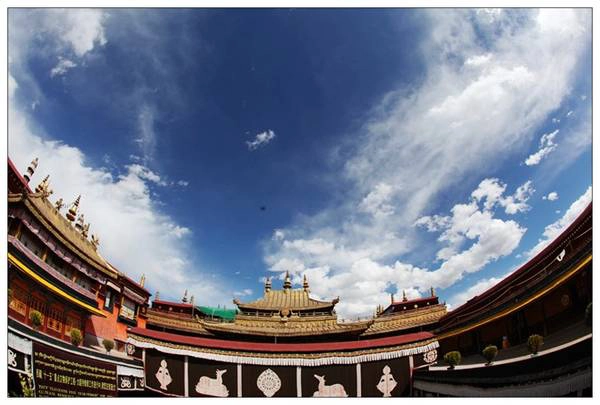 Là "Thành phố nắng", mỗi năm Lhasa có ít nhất 3.000 giờ có ánh nắng chan hòa Là "Thành phố nắng", mỗi năm Lhasa có ít nhất 3.000 giờ có ánh nắng chan hòa