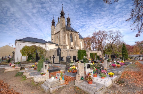 Nhà thờ Sedlec Ossuary. Ảnh: brendanadventures.