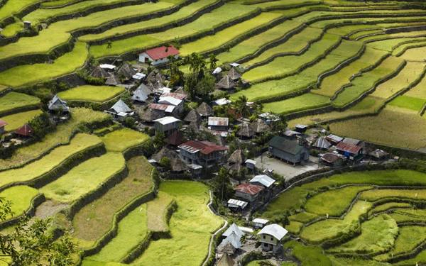 Banaue là một trong những điểm đến không chỉ nổi tiếng ở Philippines mà còn trên toàn thế giới với những ruộng bậc thang 2.000 năm tuổi Banaue là một trong những điểm đến không chỉ nổi tiếng ở Philippines mà còn trên toàn thế giới với những ruộng bậc thang 2.000 năm tuổi