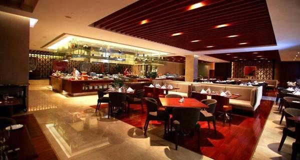 Khách sạn Crowne Plaza West Hanoi Khách sạn Crowne Plaza West Hanoi
