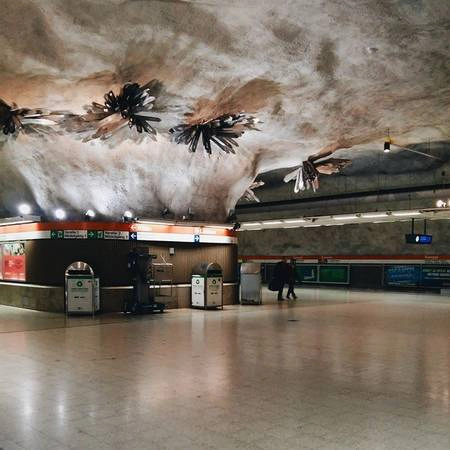Ga tàu điện ngầm Helsinki, Phần Lan. 