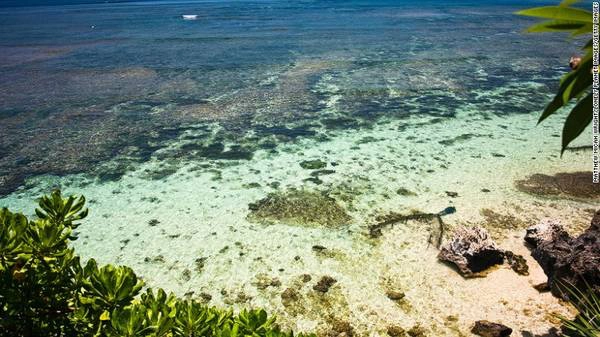 Bãi biển Geger: Xung quanh bãi biển này đầy các khu nghỉ mát năm sao như St Regis Bali và Mulia. Bãi Geger là nơi du khách có thể tham gia nhiều hoạt động thể thao phong phú: chơi golf, bơi, lặn biển trong làn nước xanh lam lấp lánh. Vào mùa nước yên, bạn có thể thuê thuyền kayak rong ruổi. Bãi biển Geger: Xung quanh bãi biển này đầy các khu nghỉ mát năm sao như St Regis Bali và Mulia. Bãi Geger là nơi du khách có thể tham gia nhiều hoạt động thể thao phong phú: chơi golf, bơi, lặn biển trong làn nước xanh lam lấp lánh. Vào mùa nước yên, bạn có thể thuê thuyền kayak rong ruổi.