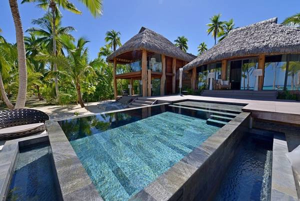 Đảo Brando, Polynesia thuộc Pháp: Đây là một trong những nơi đẹp nhất thế giới, với khu nghỉ dưỡng sang trọng và độc đáo nhất khu vực. Brando có 33 biệt thư riêng nằm dọc bãi biển, với bể bơi, sân tennis, thư viện, spa và khu vườn hữu cơ, giá từ 2.000-5.000 USD (45-110 triệu đồng) một đêm. Ảnh: Markando. Đảo Brando, Polynesia thuộc Pháp: Đây là một trong những nơi đẹp nhất thế giới, với khu nghỉ dưỡng sang trọng và độc đáo nhất khu vực. Brando có 33 biệt thư riêng nằm dọc bãi biển, với bể bơi, sân tennis, thư viện, spa và khu vườn hữu cơ, giá từ 2.000-5.000 USD (45-110 triệu đồng) một đêm. Ảnh: Markando.