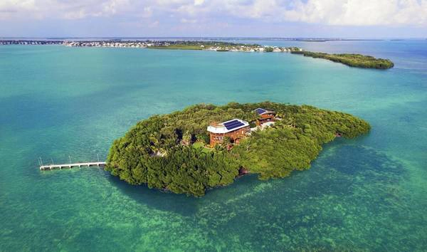 Đảo Melody Key, Florida, Mỹ: Melody Key là nơi nghỉ trăng mật lý tưởng cho các cặp đôi, nơi họ có thể cùng ngâm mình trong bể nước nóng, đi câu cá, ngắm sao trời bên lửa trại, chơi golf và lặn biển... Đảo có một tòa nhà 3 tầng tuyệt đẹp, chỉ tiếp 8 khách một đợt với chi phí khoảng 2.000 USD (45 triệu đồng) một đêm cho mỗi người. Ảnh: Trulla. Đảo Melody Key, Florida, Mỹ: Melody Key là nơi nghỉ trăng mật lý tưởng cho các cặp đôi, nơi họ có thể cùng ngâm mình trong bể nước nóng, đi câu cá, ngắm sao trời bên lửa trại, chơi golf và lặn biển... Đảo có một tòa nhà 3 tầng tuyệt đẹp, chỉ tiếp 8 khách một đợt với chi phí khoảng 2.000 USD (45 triệu đồng) một đêm cho mỗi người. Ảnh: Trulla.
