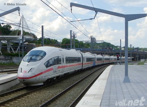 Quốc gia nhỏ bé Bỉ có tuyến đường sắt dày đặc nhất trên thế giới (113,8 km/1.000 km2).