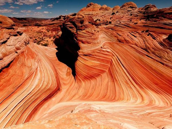 Arizona: Hẻm núi Grand là điểm đến nổi tiếng thế giới của Arizona. Tuy nhiên, bang này còn có khu núi sa thạch The Wave (Con sóng) với khung cảnh ấn tượng do thời gian và sự xói mòn tạo ra. Arizona: Hẻm núi Grand là điểm đến nổi tiếng thế giới của Arizona. Tuy nhiên, bang này còn có khu núi sa thạch The Wave (Con sóng) với khung cảnh ấn tượng do thời gian và sự xói mòn tạo ra.