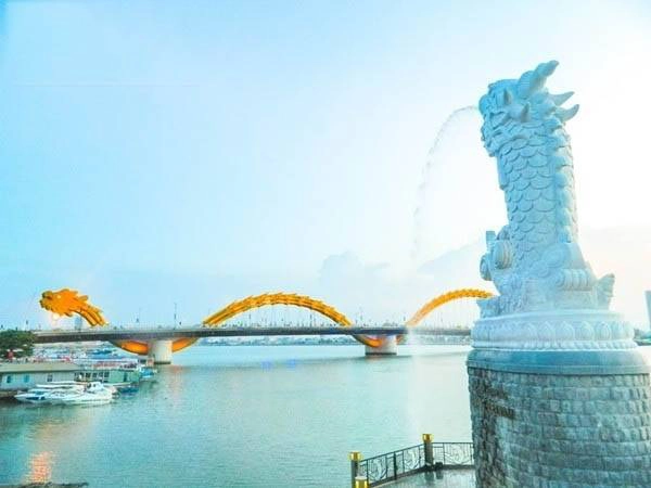 Hình ảnh cá chép vượt mọi khó khăn, hóa kiếp thành rồng.(Ảnh: Internet)