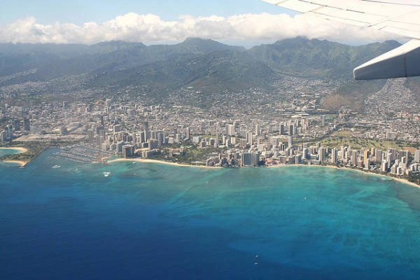 Phía Nam đảo Oahu nhìn từ trên cao Phía Nam đảo Oahu nhìn từ trên cao
