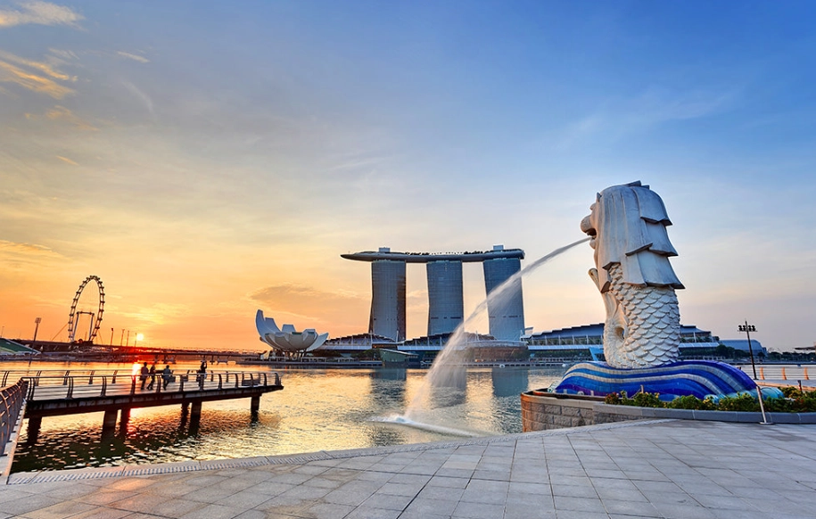 Công viên Sư tử biển – Merlion Park là một thắng cảnh nằm bên bờ vịnh Marina, ở One Fullerton gần Khu Trung tâm Thương mại (CBD). Do có tầm nhìn rộng lớn bao quát thành phố, công viên bờ sông này đã trở thành một thắng cảnh thu hút hàng triệu du khách ghé thăm mỗi năm khi đến du lịch Singapore. Ảnh: Singapore-guide.com Công viên Sư tử biển – Merlion Park là một thắng cảnh nằm bên bờ vịnh Marina, ở One Fullerton gần Khu Trung tâm Thương mại (CBD). Do có tầm nhìn rộng lớn bao quát thành phố, công viên bờ sông này đã trở thành một thắng cảnh thu hút hàng triệu du khách ghé thăm mỗi năm khi đến du lịch Singapore. Ảnh: Singapore-guide.com