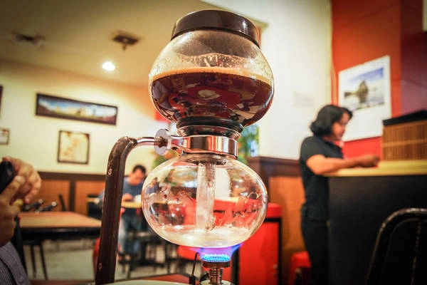 Kopi Luwak: Được mệnh danh là cà phê đắt nhất thế giới, Kopi Luwak là tên của cà phê chồn rất nổi tiếng của Indonesia. Kopi Luwak: Được mệnh danh là cà phê đắt nhất thế giới, Kopi Luwak là tên của cà phê chồn rất nổi tiếng của Indonesia.
