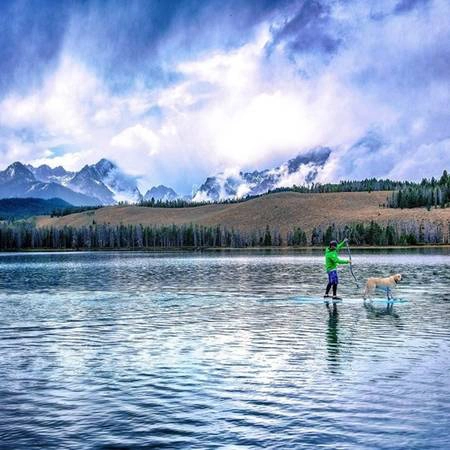 Núi Sawtooth ở Idaho yên tịnh dành cho những người thích tận hưởng niềm vui một mình. (Nguồn IG @i_khandy)