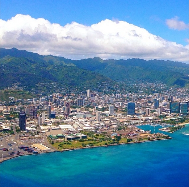 Honolulu - "vịnh ẩn nấp" hay "nơi trú ẩn" của Hawaii. 