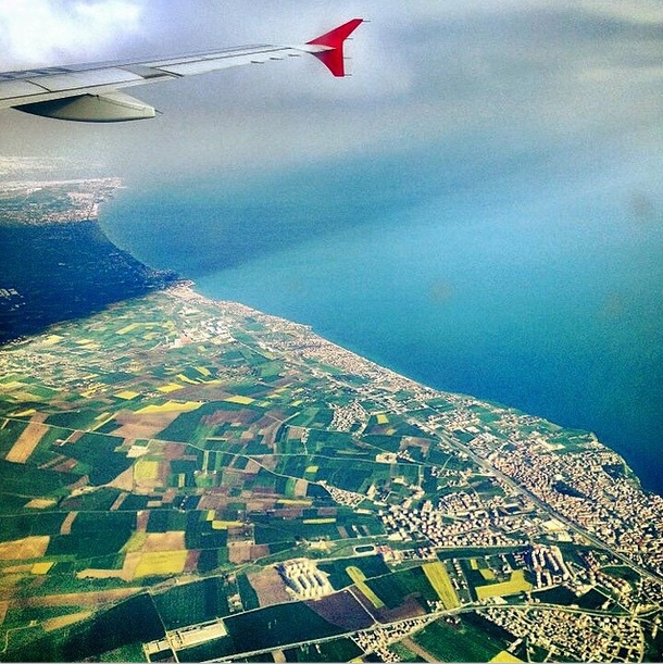 Trên chuyến bay đến Instanbul, Thổ Nhĩ Kỳ. 