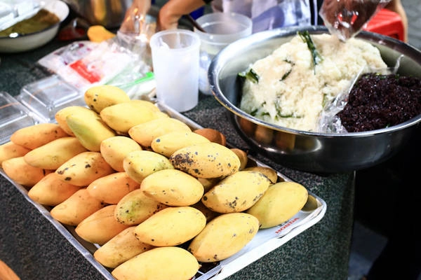 17-mon-an-duong-pho-noi-tieng-cua-bangkok-ivivu-14